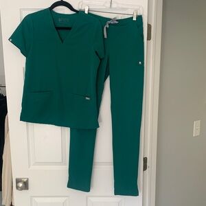 Figs Women's Scrub Set in Teal XS Tall